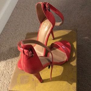 Peach but they look pink open toe shoe